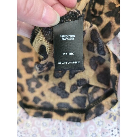 Torrid Sheer blouse Leopard Print  Polyester Spandex Blend mob wife animal - Picture 6 of 7